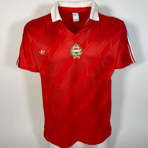 پیراهن اول Hungary ۱۹۸۶