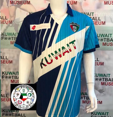 پیراهن اول Kuwait ۱۹۹۰