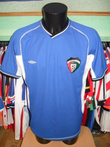 پیراهن اول Kuwait ۲۰۰۱