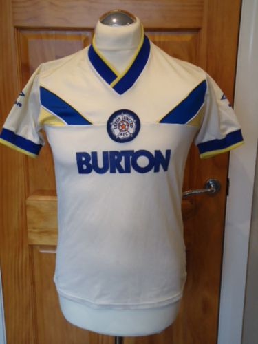 پیراهن اول Leeds United ۸۶-۸۷