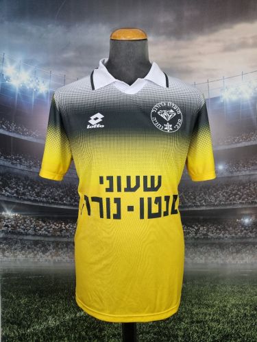 پیراهن اول Maccabi Netanya ۱۹۹۵