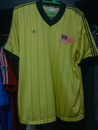 پیراهن اول Malaysia ۱۹۸۳