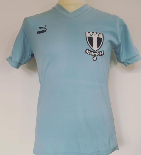 پیراهن اول Malmö FF ۱۹۷۶