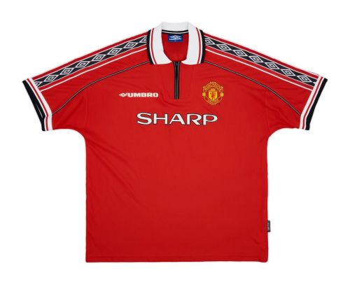 Manchester United 1999-00 Home Kit