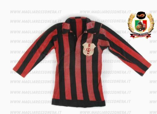 پیراهن اول Milan Foot-Ball and Cricket Club (AC Milan) ۱۹۱۲-۱۳