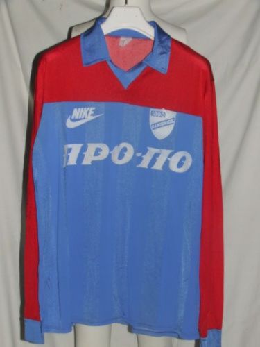 پیراهن اول Panionios ۸۷-۸۸