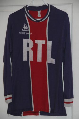Paris Saint-Germain 1976-77 Home Kit