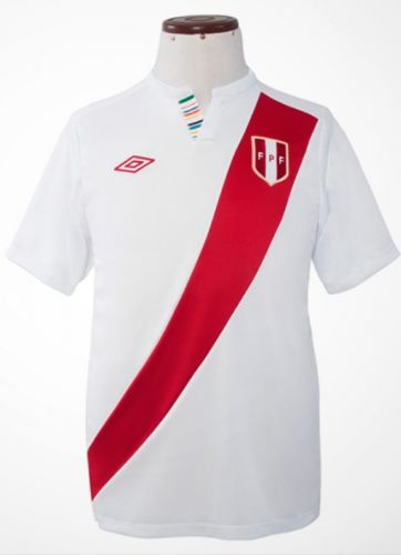 پیراهن اول Peru ۱۱-۱۲