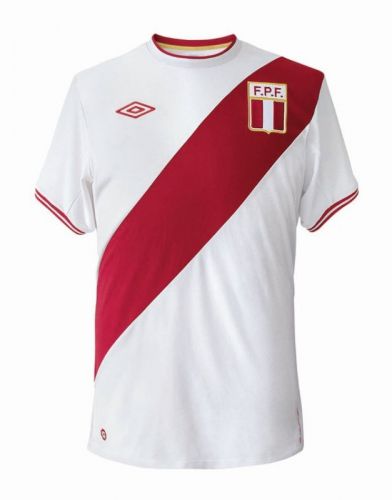 پیراهن اول Peru ۲۰۱۱