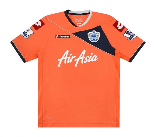 پیراهن دوم Queens Park Rangers ۱۱-۱۲