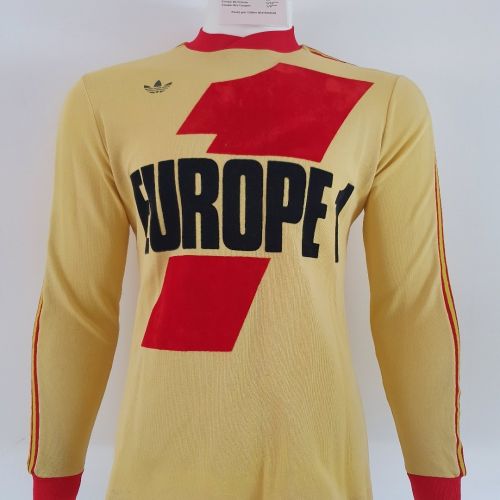 پیراهن اول RC Lens ۷۵-۷۶