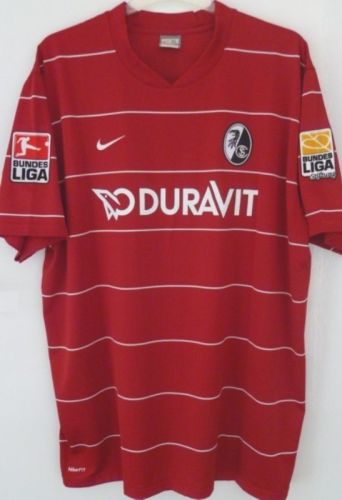 پیراهن اول SC Freiburg II ۰۹-۱۰