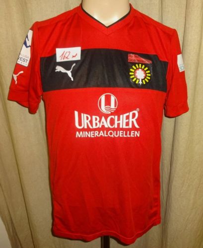 پیراهن اول SG Sonnenhof Großaspach ۱۲-۱۳