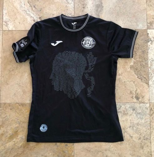 پیراهن اول Squadra Corsa ۲۰۲۴