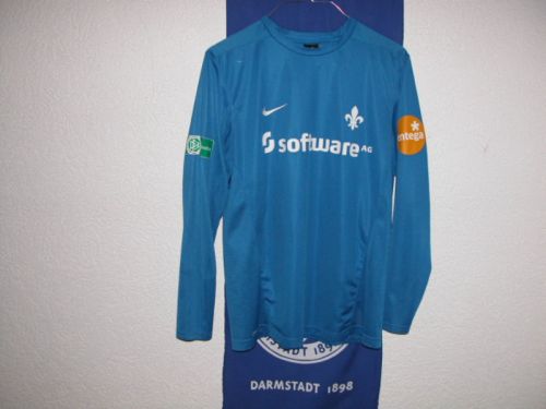 پیراهن اول SV Darmstadt 98 ۱۰-۱۱