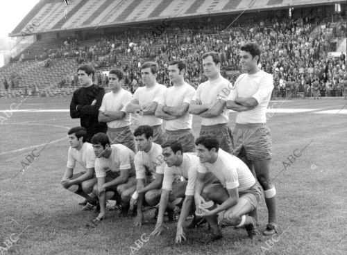 پیراهن اول UD Las Palmas ۶۹-۷۰
