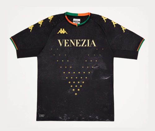 پیراهن اول Venezia FC ۲۱-۲۲