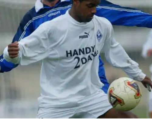 پیراهن دوم Waldhof Mannheim ۰۳-۰۴