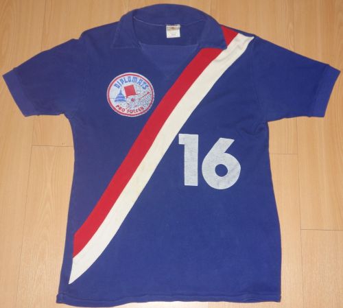 پیراهن دوم Washington Diplomats ۱۹۷۵